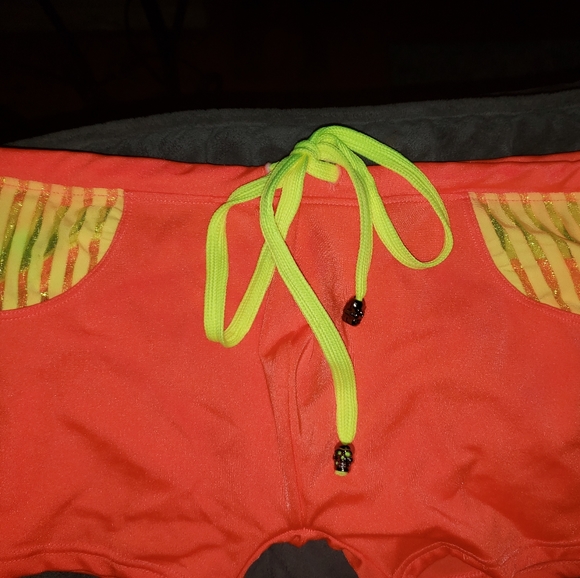 MEN'S SWIMWEAR TRUNKS - Picture 1 of 3